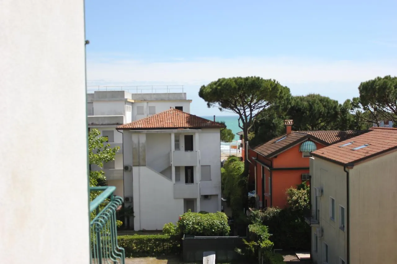 Hotel Residence Beverly Lido di Jesolo 0*,